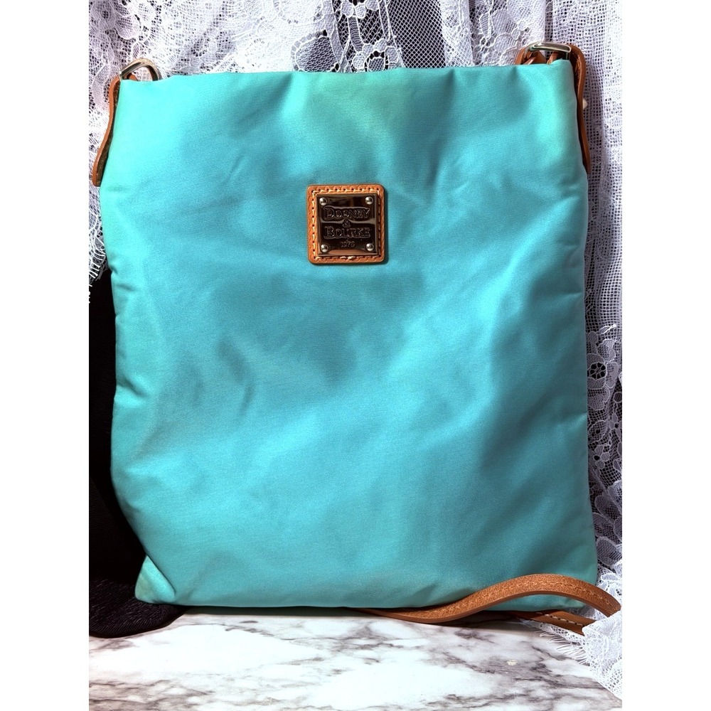 Dooney And Bourke Dani Nylon Crossbody Bag‎ Purse With Leather Strap (A2964)